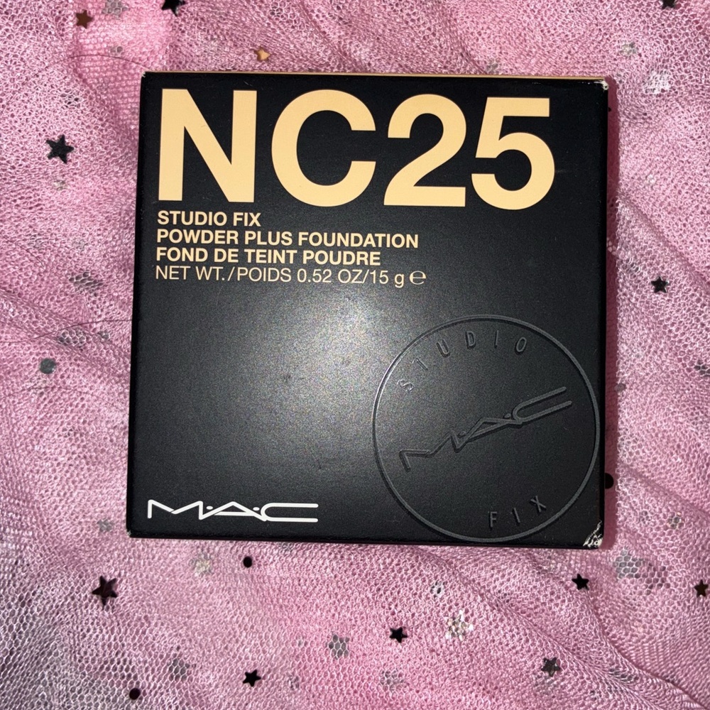 MAC Studio Fix Powder Plus Foundation
